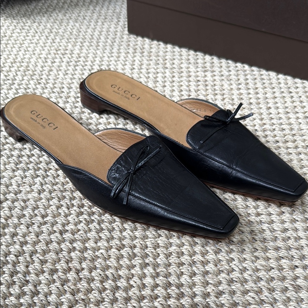 Tom Ford Era Gucci Vintage Black Leather Mules